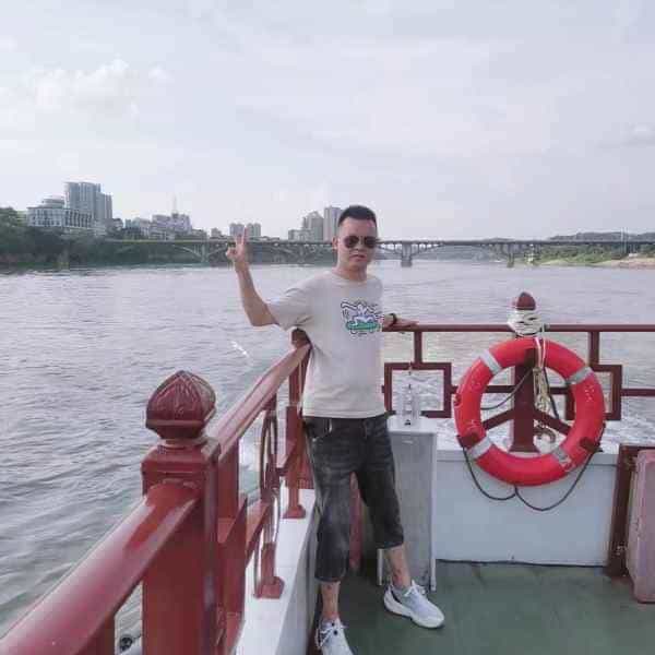 四川27岁单身帅哥真诚找对象-荆门征婚相亲网