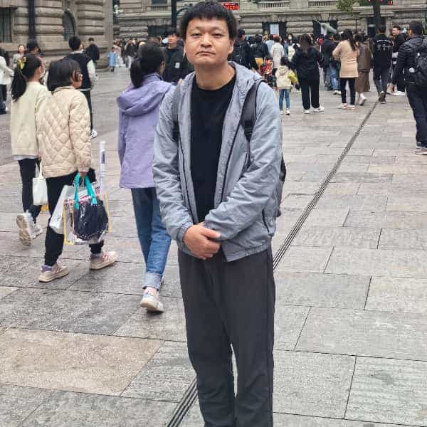 37岁岁新疆单身帅哥 - 荆门吉缘网